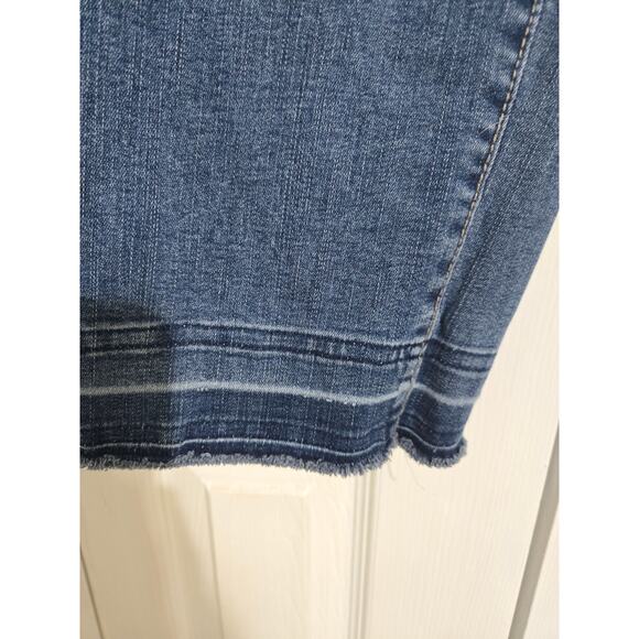 Time and tru size 18 women's plus size high rise capri jeans - Picture 3 of 10